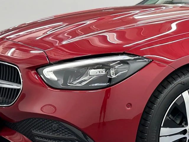 Mercedes-Benz C 180 AVANTGARDE Sedan