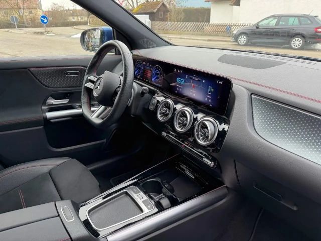 Mercedes-Benz EQA 300 4MATIC AMG Line