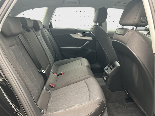 Audi A4 35 TFSI Avant S-Tronic