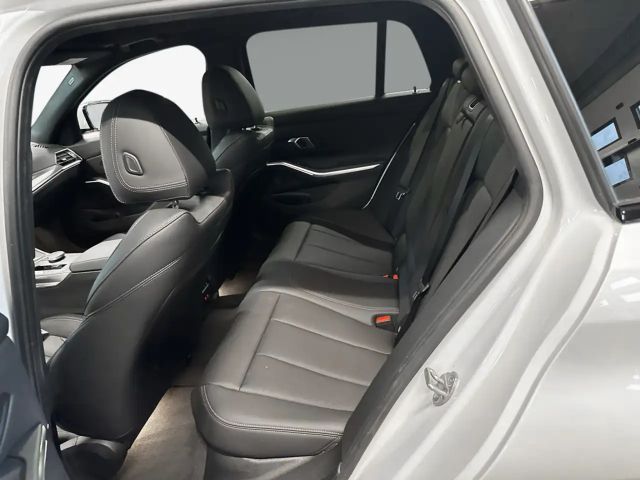 BMW 320 320i Touring