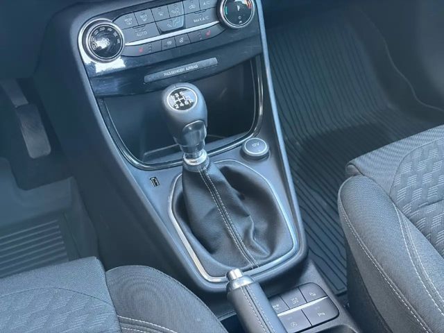 Ford Puma EcoBoost Titanium