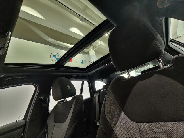 BMW 330 330e M-Sport xDrive