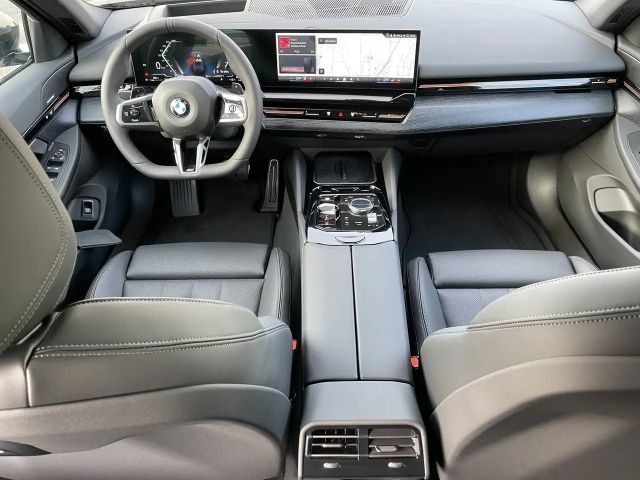 BMW 520 520d M-Sport Touring xDrive