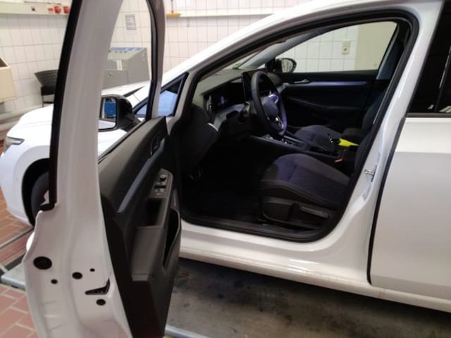 Volkswagen Golf 1.5 eTSI DSG