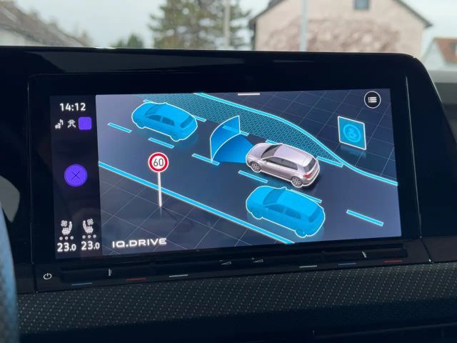 Volkswagen Golf 2.0 TSI DSG Golf VIII