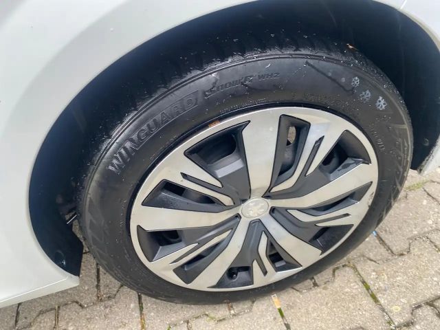 Peugeot 208 Active Pack PureTech