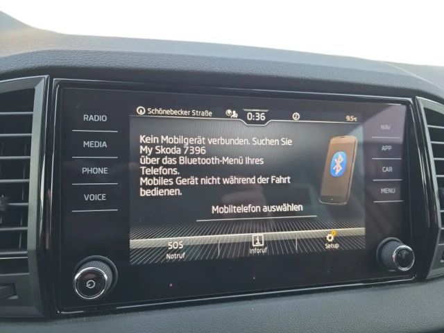 Skoda Karoq 1,0TSI 115PS Navi/LED/ACC/Kamera/Winterp.    **