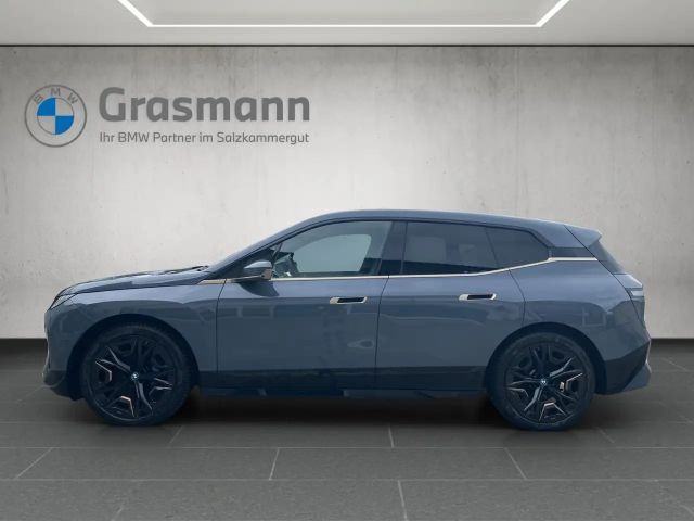 BMW iX xDrive50