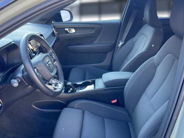 Volvo XC40 XC40 Navi LED Klima Standhzg Einparkhilfe el. Fenster