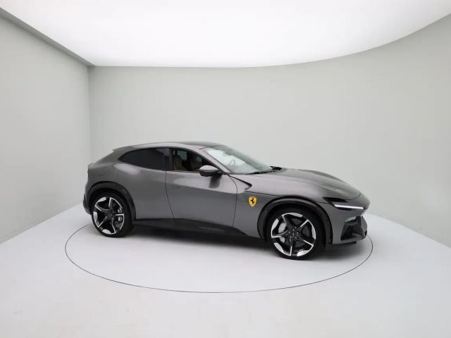 Ferrari Purosangue - FERRARI HAMBURG