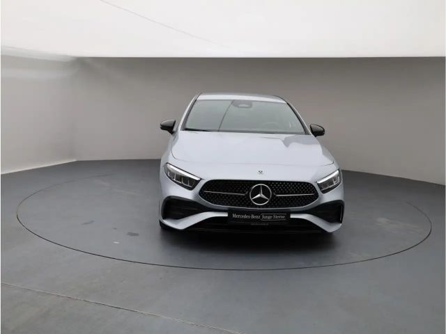 Mercedes-Benz A 180 AMG Line