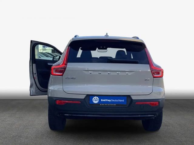 Volvo XC40 Dark Plus