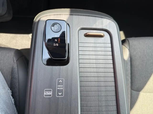 Nissan Ariya Coupe 63 kWh °LED°Navi°RFK°AAC°ACC°SHZ°