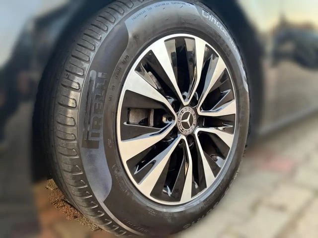 Mercedes-Benz A 180 Limousine AHK Kamera CarPlay SHZ VorrDistr