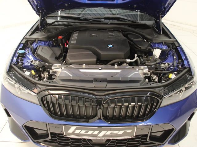 BMW 320 320i M-Sport Sedan