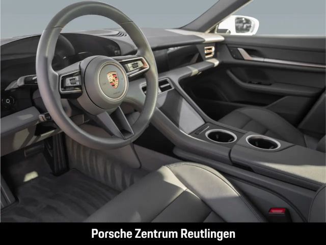 Porsche Taycan 4S