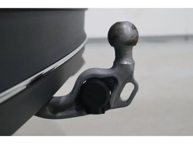 Volkswagen Passat 2.0 TDI Business DSG Variant