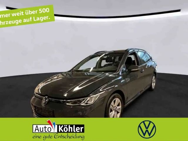 Volkswagen Golf Life Variant