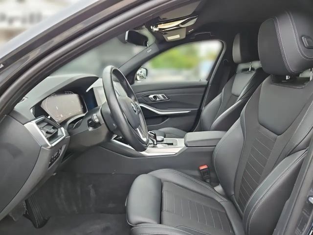 BMW 330 330i Sport Line Touring xDrive