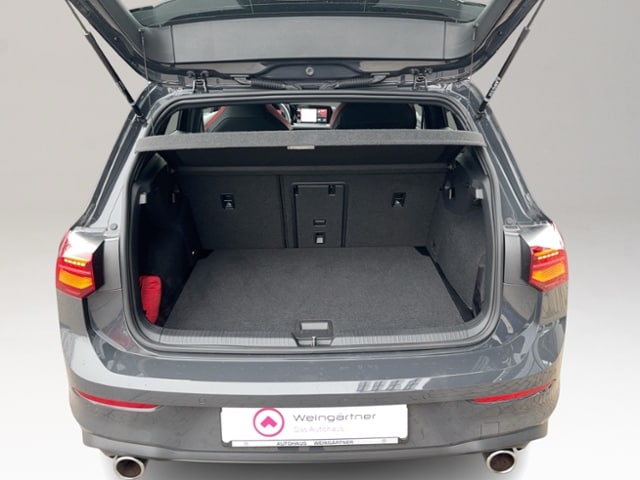 Volkswagen Golf 2.0 TSI DSG Golf VIII Style