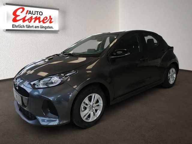 Mazda 2 HYBRID CENTRE-LINE RED WEEK