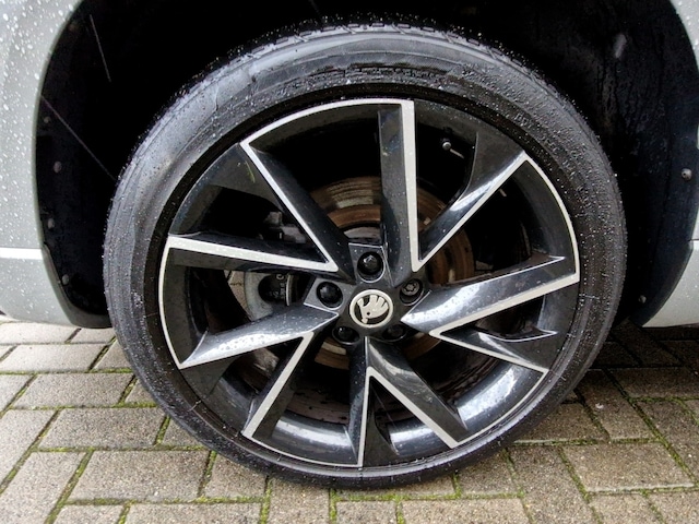 Skoda Karoq 2.0 TSI 4x4 Sportline