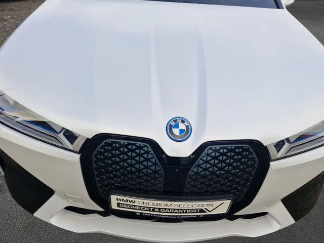BMW iX xDrive40