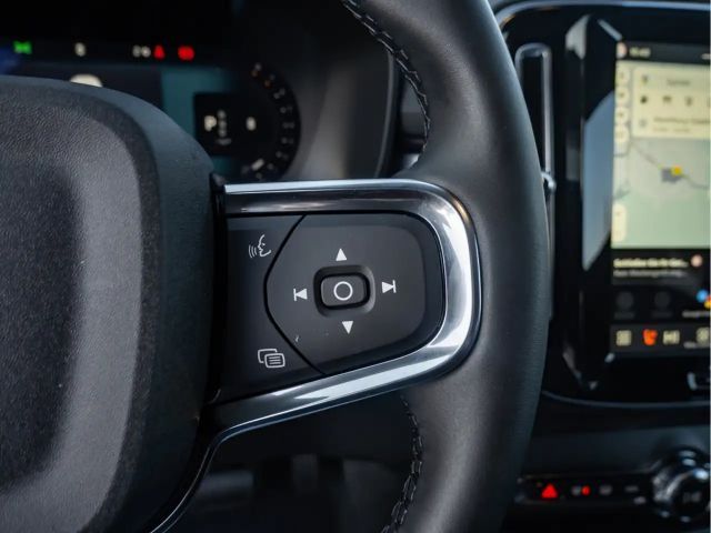 Volvo XC40 Dark Plus