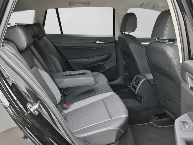 Volkswagen Golf 2.0 TDI DSG IQ.Drive Variant