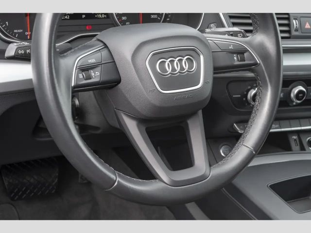 Audi Q5 40 TFSI Quattro S-Tronic