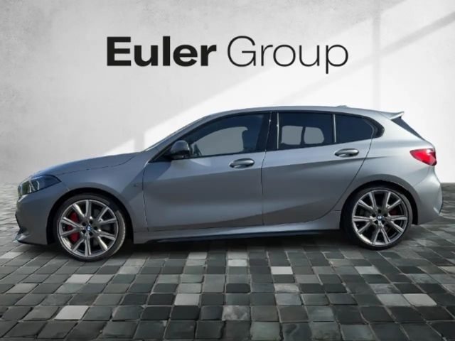 BMW 135 135i 5-deurs Sedan xDrive