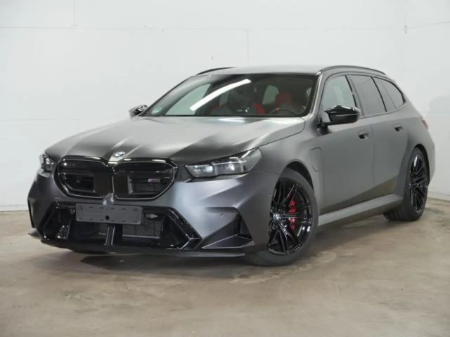 BMW M5 FROZEN DEEP GREY - BOWERS & WI