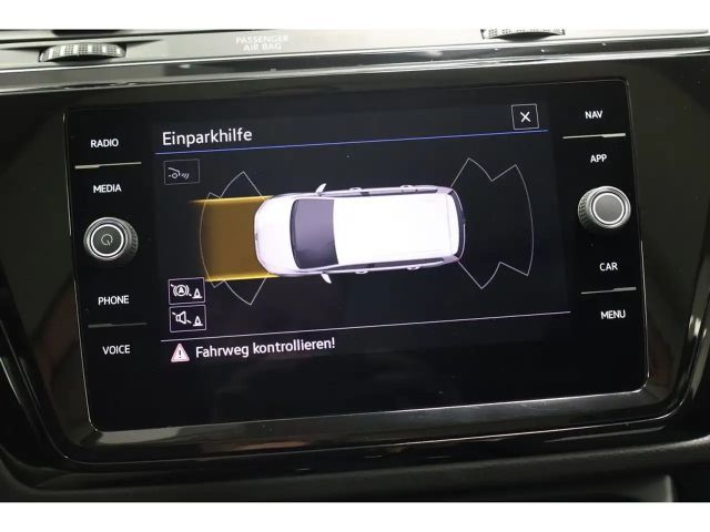 Volkswagen Touran 1.5 TSI DSG R-Line