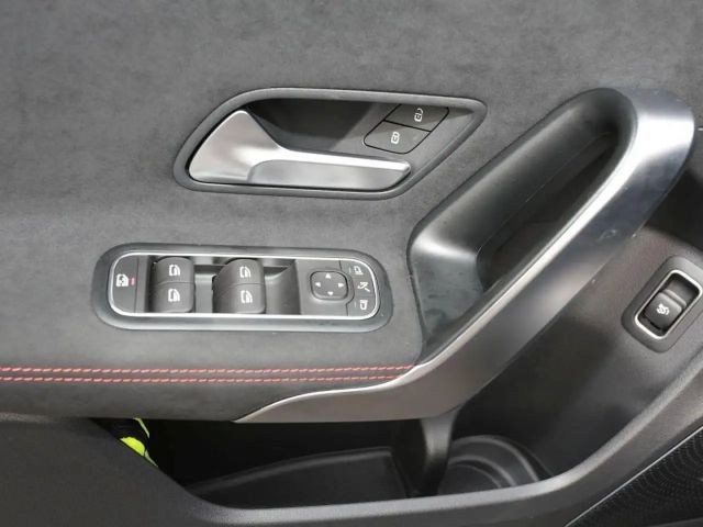 Mercedes-Benz A 35 AMG 4MATIC AMG Line