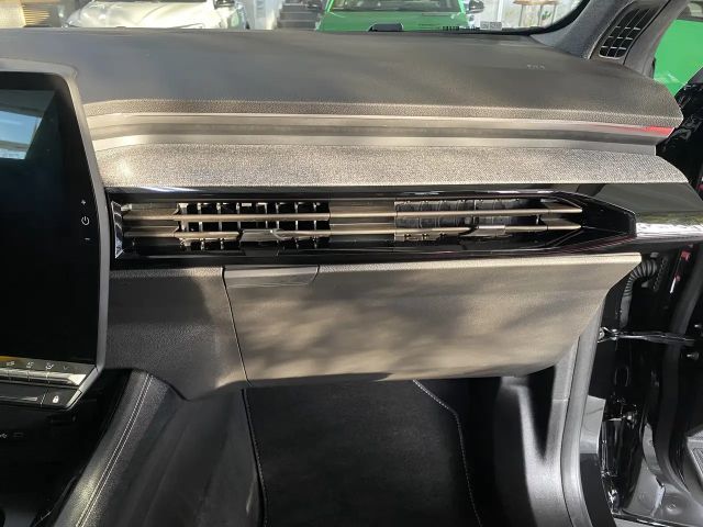 Renault Espace E-Tech Hybrid Techno