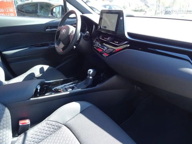 Toyota C-HR Hybride Team D