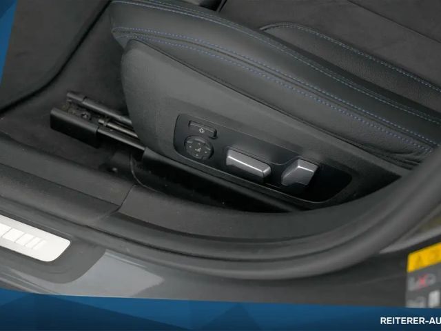 BMW 330 330e M-Sport xDrive