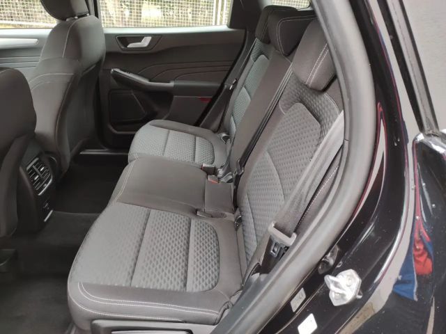 Ford Kuga Cool & Connect