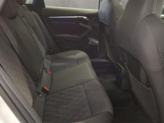 Audi A3 35 TFSI S-Line S-Tronic Sportback