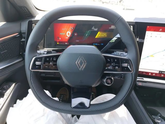 Renault Espace E-Tech Iconic