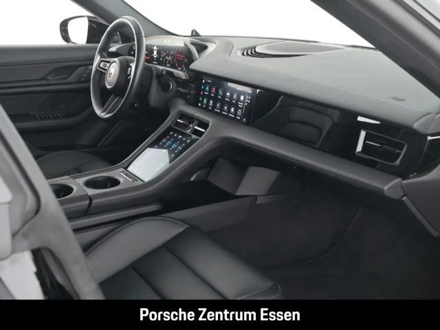 Porsche Taycan / Luftfederung,Hinterachsl.,Bose, Abstand,Panorama