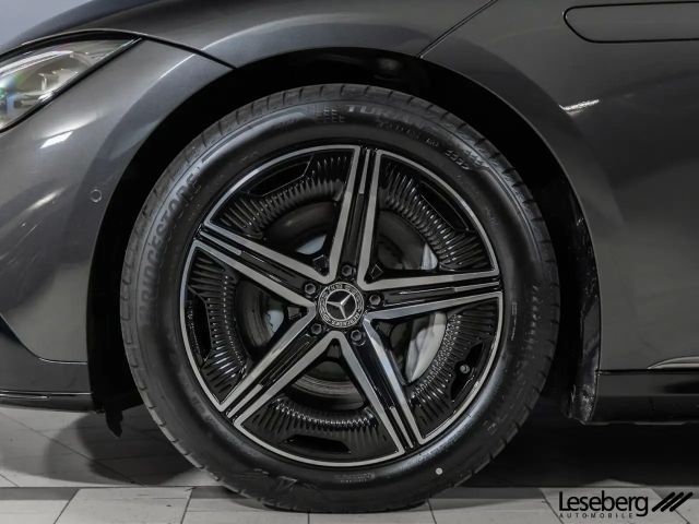 Mercedes-Benz EQE 350 4MATIC AMG Line Sedan