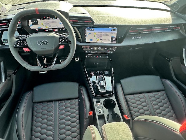 Audi RS3 Quattro S-Tronic Sedan