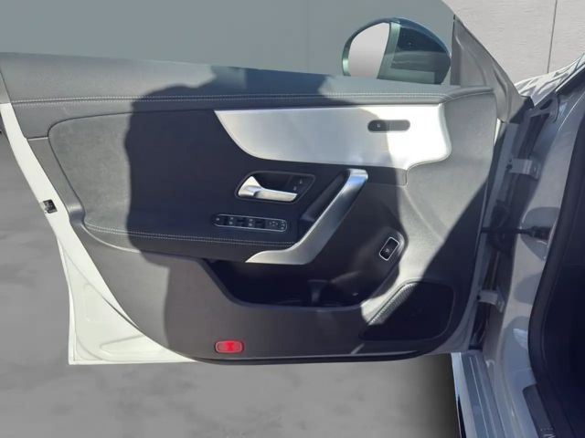 Mercedes-Benz CLA 200 CLA