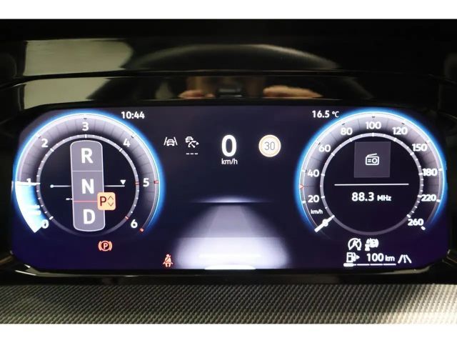 Volkswagen Golf 2.0 TDI DSG Golf VIII R-Line