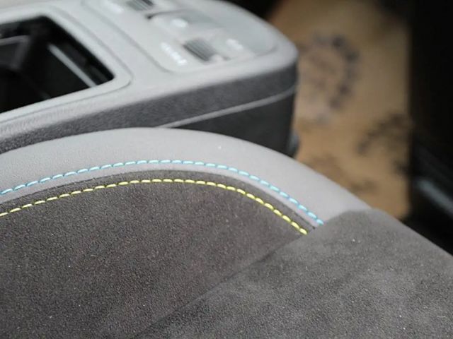 Abarth 500e Cabrio Scorpionissima