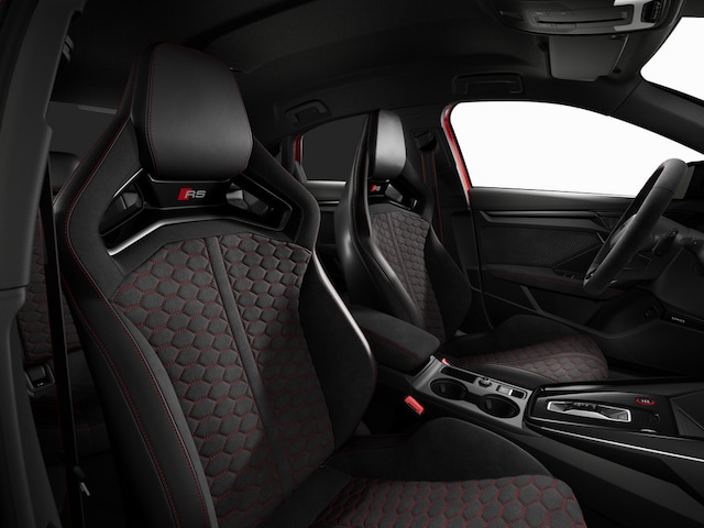 Audi RS3 Quattro S-Tronic Sedan