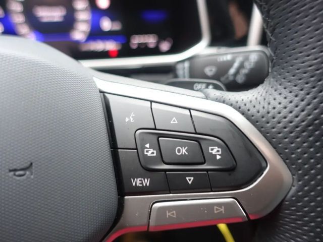 Volkswagen T-Roc 1.5 TSI DSG R-Line