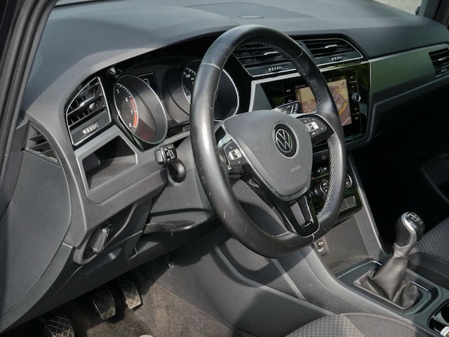 Volkswagen Touran 1.5 TSI Comfortline