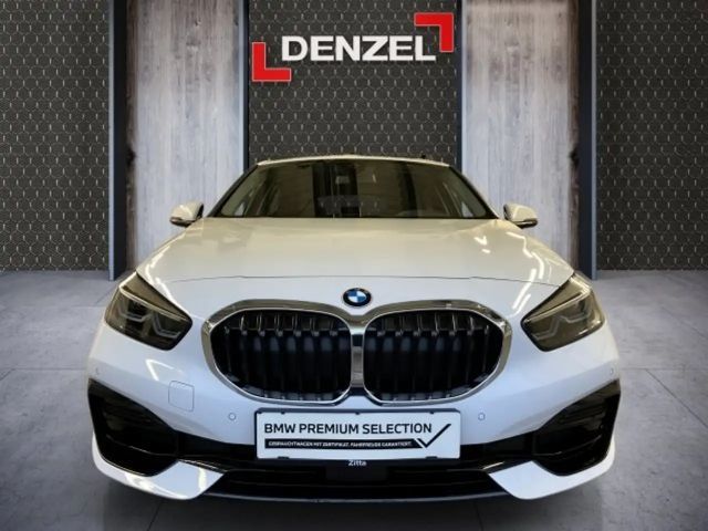 BMW 118 118i 5-deurs Sedan